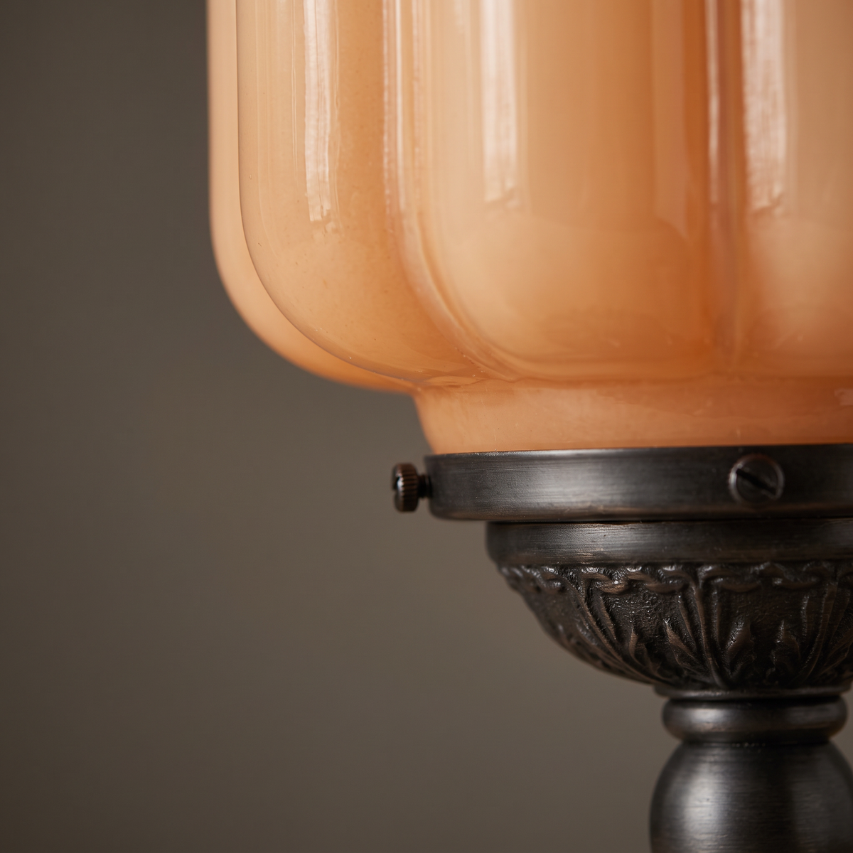 Vintage Glass Eloise Table Lamp (black / orange) detail close-up