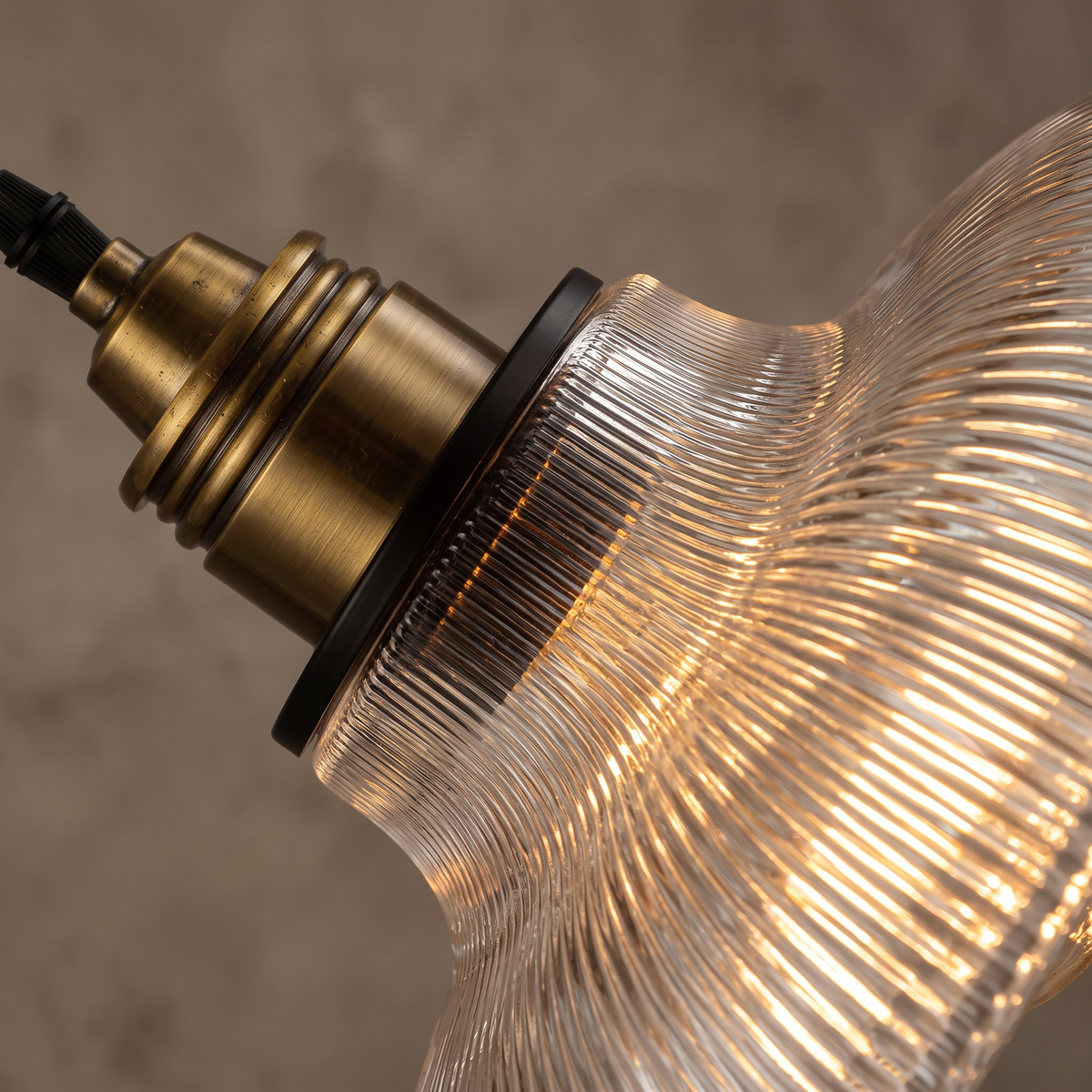 Retro Industrial Ribbed Glass Dome Pendant Lamp - 1-Light Design for Restaurants