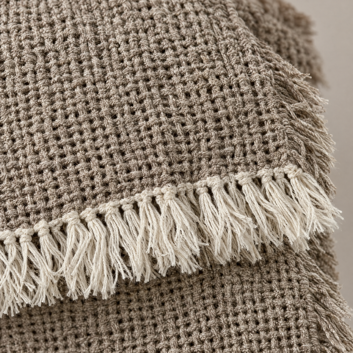 Cotton Linen Tassel Throw Blanket for Sofa & Bed - Chunye - close-up detail