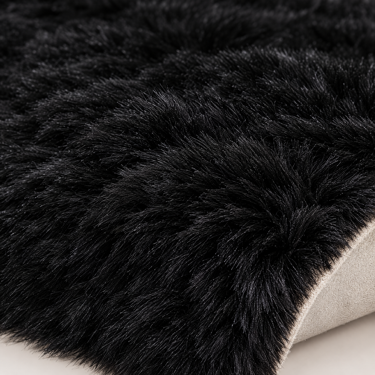 Shaggy Faux Fur Rug 60x90cm Extra Thick Plush - black - close-up detail