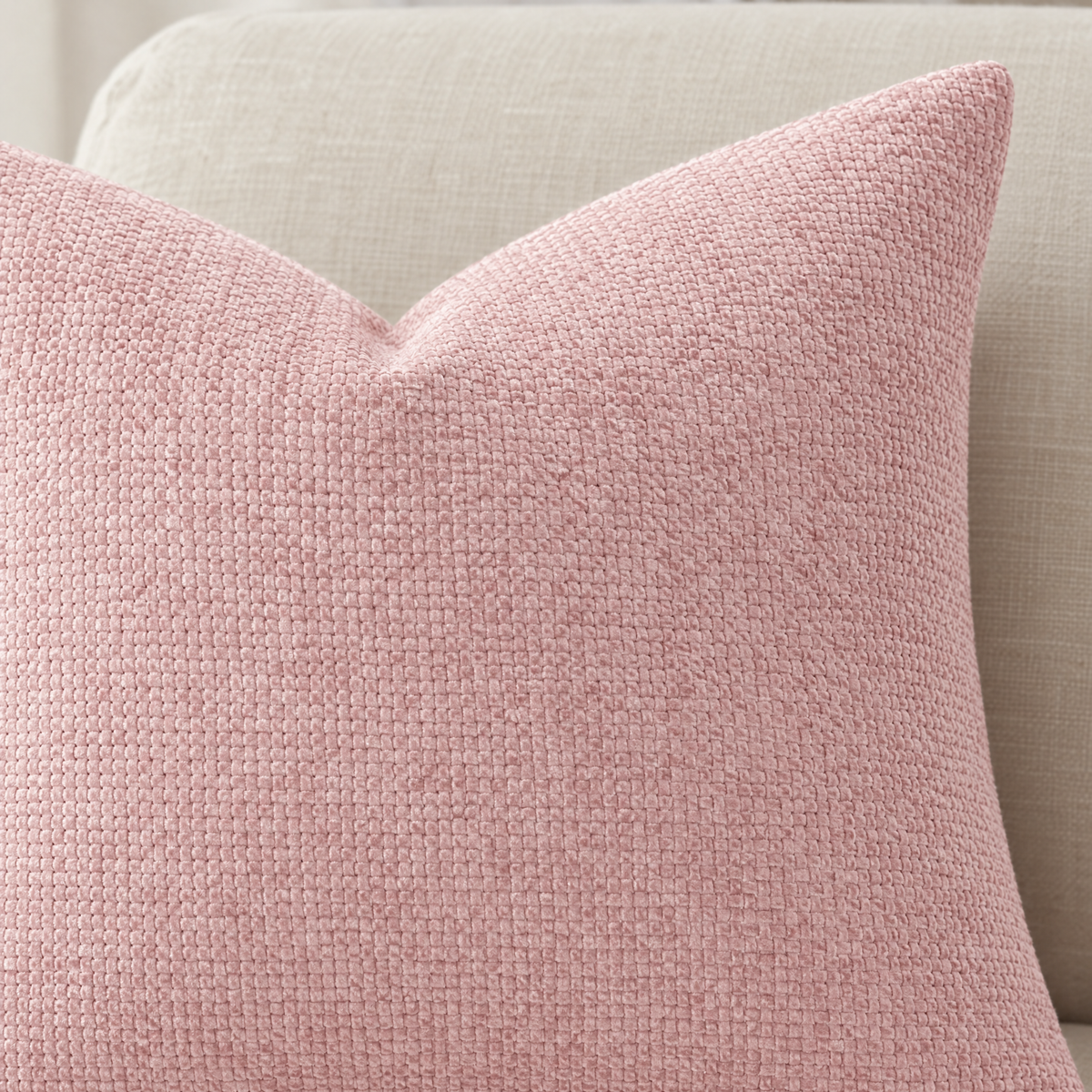 Close-up of Pink chenille basketweave pillow cover texture